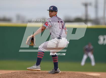 Thumbnail 2 in New Braunfels vs Veterans Memorial (San Antonio Classic) photogallery.