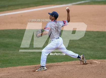 Thumbnail 3 in New Braunfels vs Veterans Memorial (San Antonio Classic) photogallery.