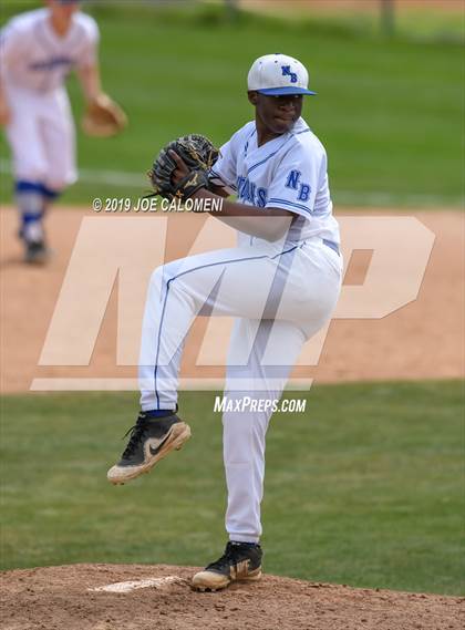 Thumbnail 3 in New Braunfels vs Veterans Memorial (San Antonio Classic) photogallery.