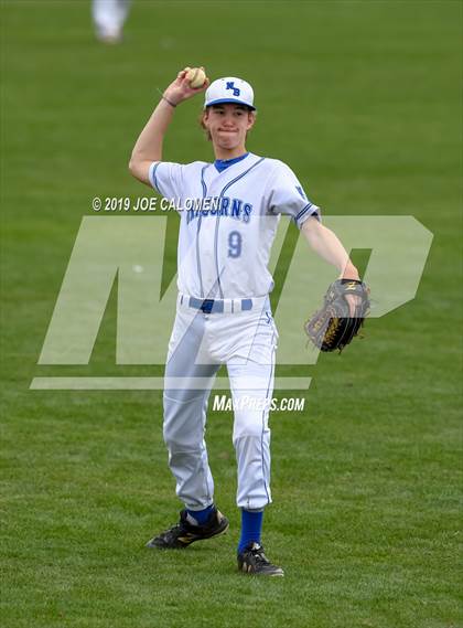Thumbnail 3 in New Braunfels vs Veterans Memorial (San Antonio Classic) photogallery.