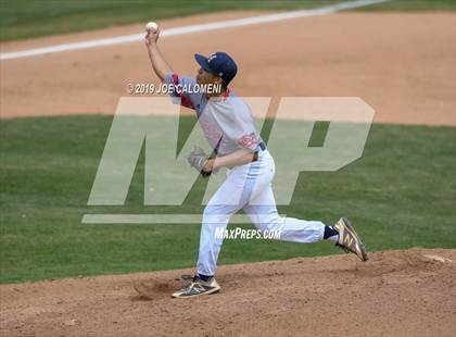 Thumbnail 2 in New Braunfels vs Veterans Memorial (San Antonio Classic) photogallery.