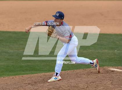 Thumbnail 2 in New Braunfels vs Veterans Memorial (San Antonio Classic) photogallery.