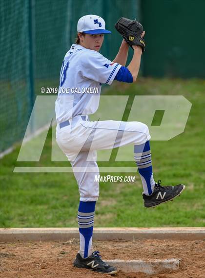 Thumbnail 3 in New Braunfels vs Veterans Memorial (San Antonio Classic) photogallery.