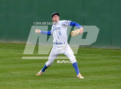Thumbnail 1 in New Braunfels vs Veterans Memorial (San Antonio Classic) photogallery.