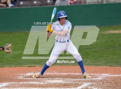 Thumbnail 1 in New Braunfels vs Veterans Memorial (San Antonio Classic) photogallery.