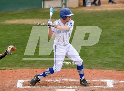 Thumbnail 2 in New Braunfels vs Veterans Memorial (San Antonio Classic) photogallery.