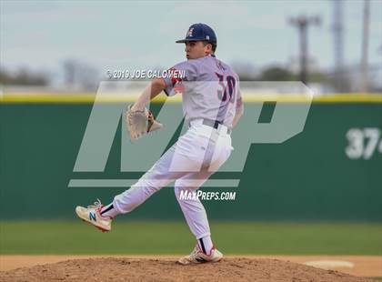 Thumbnail 1 in New Braunfels vs Veterans Memorial (San Antonio Classic) photogallery.