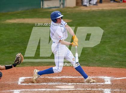 Thumbnail 2 in New Braunfels vs Veterans Memorial (San Antonio Classic) photogallery.