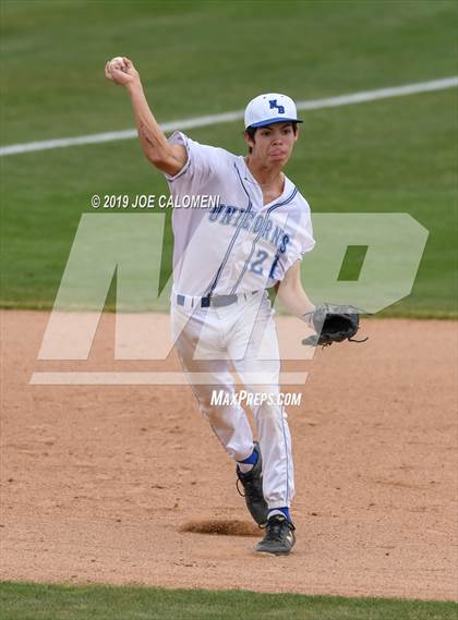 Thumbnail 3 in New Braunfels vs Veterans Memorial (San Antonio Classic) photogallery.