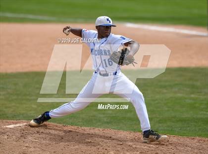 Thumbnail 3 in New Braunfels vs Veterans Memorial (San Antonio Classic) photogallery.