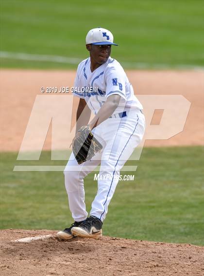 Thumbnail 3 in New Braunfels vs Veterans Memorial (San Antonio Classic) photogallery.