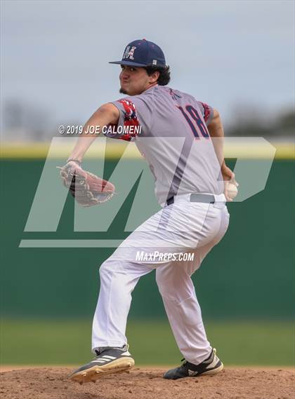 Thumbnail 3 in New Braunfels vs Veterans Memorial (San Antonio Classic) photogallery.
