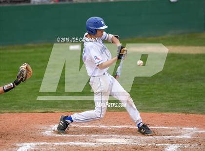 Thumbnail 2 in New Braunfels vs Veterans Memorial (San Antonio Classic) photogallery.