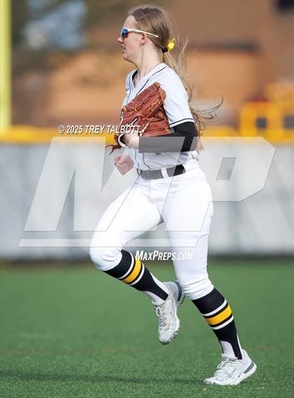 Thumbnail 1 in Wellsville @ Honeoye Falls-Lima photogallery.