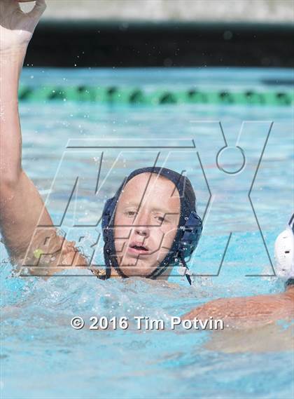 Thumbnail 2 in Yucaipa vs Murrieta Mesa photogallery.