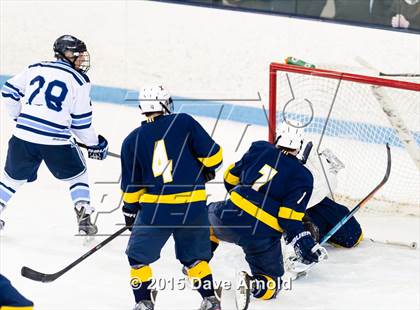 Thumbnail 2 in Xaverian Brothers vs Franklin (MIAA Division 1A PlayIn) photogallery.