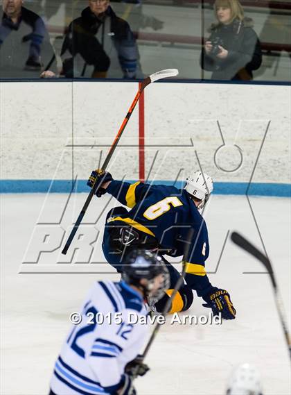 Thumbnail 3 in Xaverian Brothers vs Franklin (MIAA Division 1A PlayIn) photogallery.