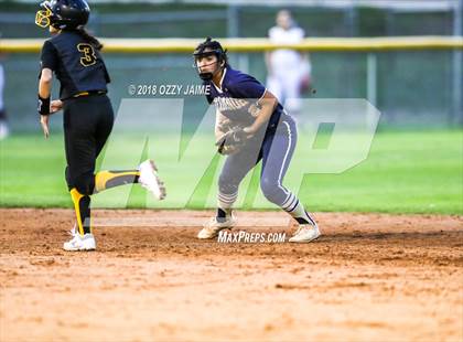 Thumbnail 3 in Brennan vs O'Connor photogallery.
