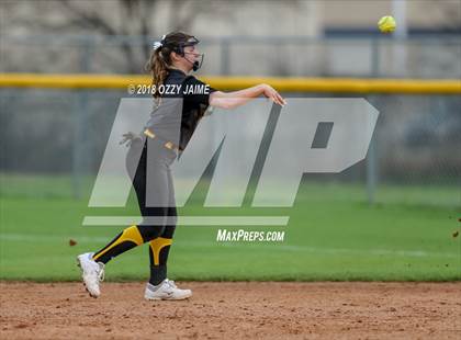 Thumbnail 1 in Brennan vs O'Connor photogallery.