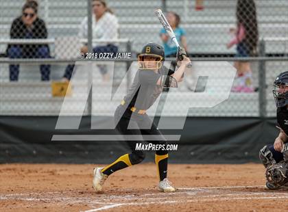 Thumbnail 2 in Brennan vs O'Connor photogallery.