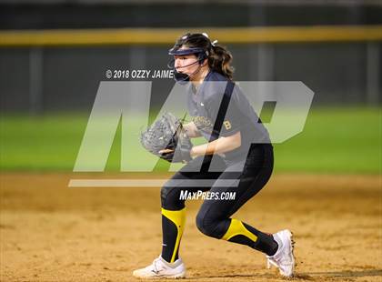 Thumbnail 2 in Brennan vs O'Connor photogallery.