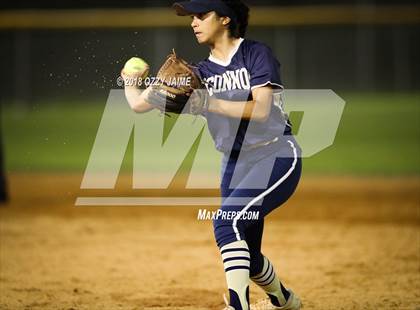Thumbnail 2 in Brennan vs O'Connor photogallery.