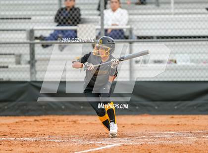 Thumbnail 1 in Brennan vs O'Connor photogallery.