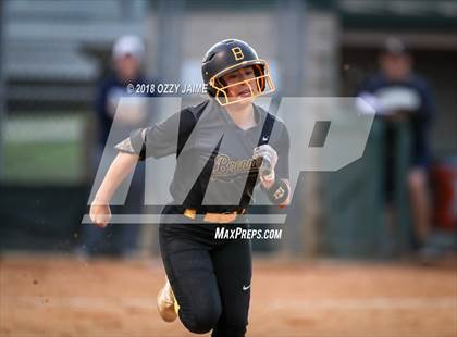 Thumbnail 1 in Brennan vs O'Connor photogallery.
