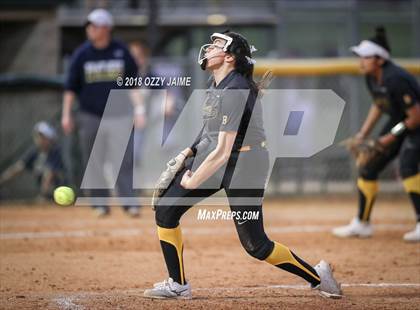 Thumbnail 3 in Brennan vs O'Connor photogallery.