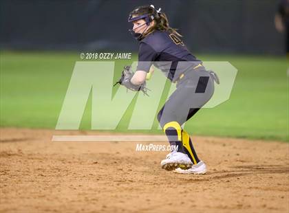 Thumbnail 2 in Brennan vs O'Connor photogallery.