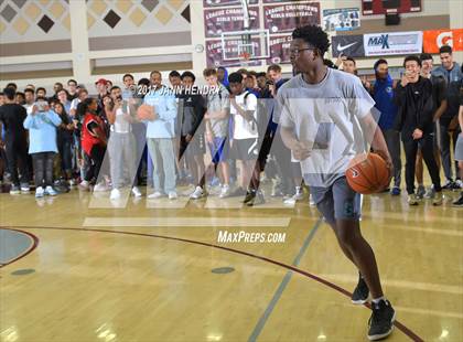 Thumbnail 2 in Rancho Mirage Holiday Invitational DUNK CONTEST photogallery.