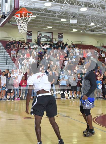 Thumbnail 1 in Rancho Mirage Holiday Invitational DUNK CONTEST photogallery.