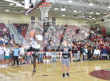 Thumbnail 2 in Rancho Mirage Holiday Invitational DUNK CONTEST photogallery.