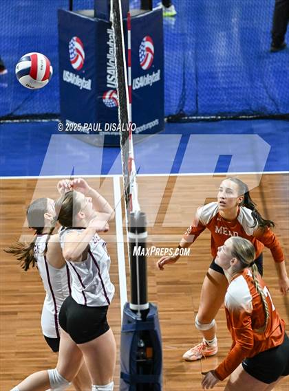 Thumbnail 2 in Berthoud vs. Mead (CHSAA 4A 1st Round) photogallery.