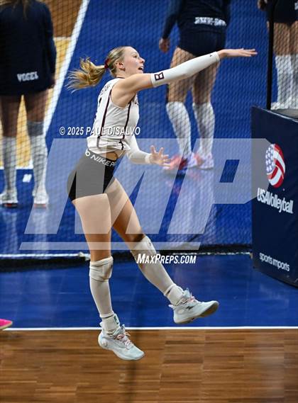 Thumbnail 1 in Berthoud vs. Mead (CHSAA 4A 1st Round) photogallery.