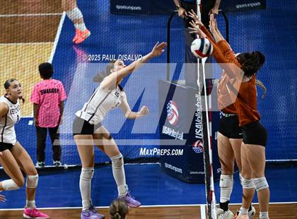 Thumbnail 3 in Berthoud vs. Mead (CHSAA 4A 1st Round) photogallery.