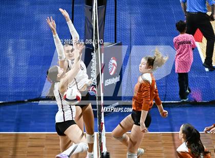 Thumbnail 2 in Berthoud vs. Mead (CHSAA 4A 1st Round) photogallery.