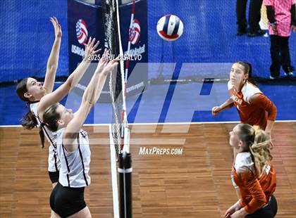 Thumbnail 1 in Berthoud vs. Mead (CHSAA 4A 1st Round) photogallery.