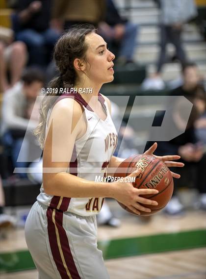 Thumbnail 3 in Pleasant Valley vs. West Valley (Red Bluff Holiday Classic) photogallery.