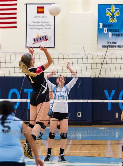 Thumbnail 3 in Centreville @ Yorktown photogallery.