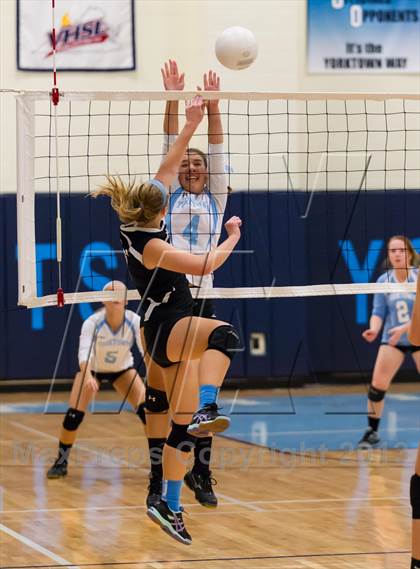 Thumbnail 3 in Centreville @ Yorktown photogallery.