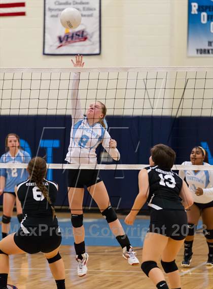 Thumbnail 2 in Centreville @ Yorktown photogallery.