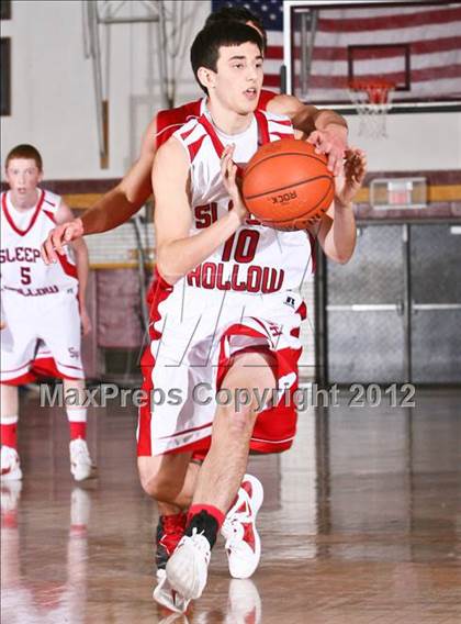 Thumbnail 2 in Sleepy Hollow vs Cardinal Spellman (Section One Super Saturday) photogallery.