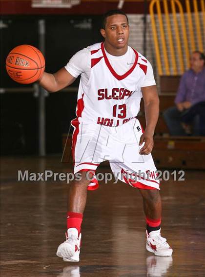 Thumbnail 3 in Sleepy Hollow vs Cardinal Spellman (Section One Super Saturday) photogallery.