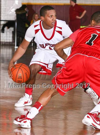 Thumbnail 2 in Sleepy Hollow vs Cardinal Spellman (Section One Super Saturday) photogallery.