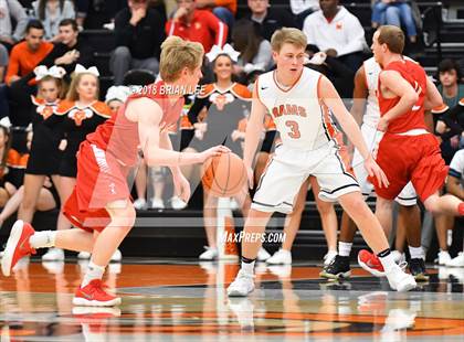 Thumbnail 1 in Centralia vs Mt. Vernon (IHSA 3A Regional Semifinal) photogallery.