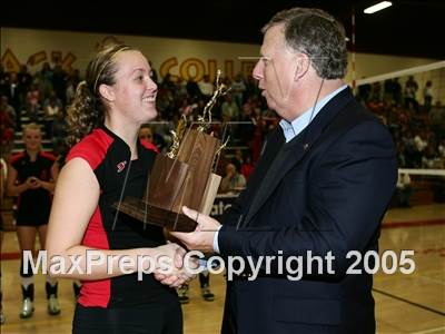 Thumbnail 1 in St. Francis vs. Rim of the World (D3 State Final) photogallery.
