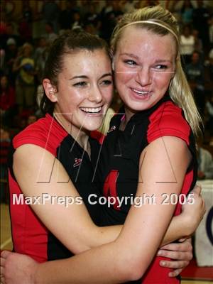 Thumbnail 3 in St. Francis vs. Rim of the World (D3 State Final) photogallery.