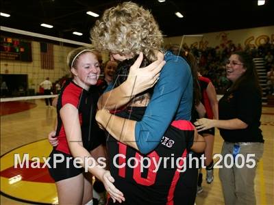 Thumbnail 3 in St. Francis vs. Rim of the World (D3 State Final) photogallery.