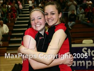 Thumbnail 1 in St. Francis vs. Rim of the World (D3 State Final) photogallery.
